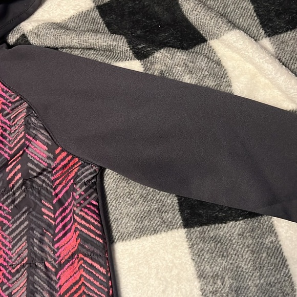 OshKosh B’gosh Hooded Light jacket / sweatshirt size 12 - Picture 6 of 16